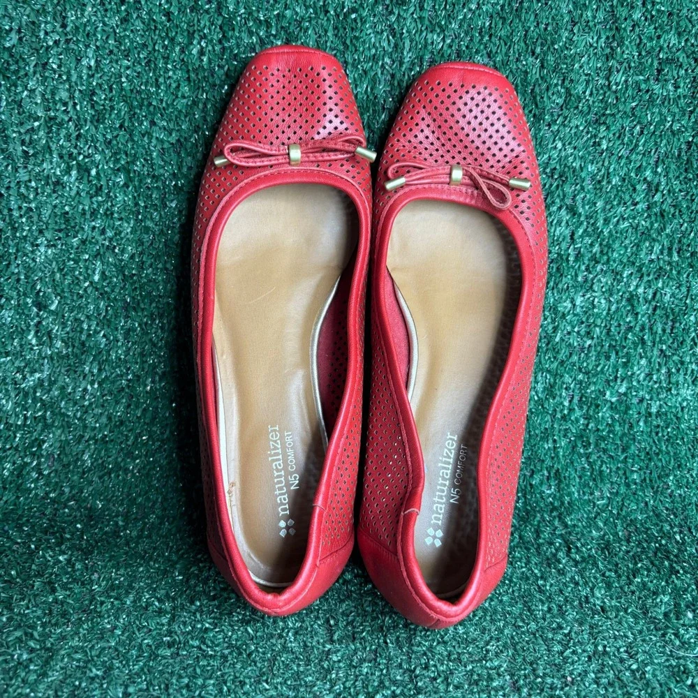 Naturalizer Vanessa Perforated Leather Bow Comfort Ballet Flats Red Womens Sz 8N